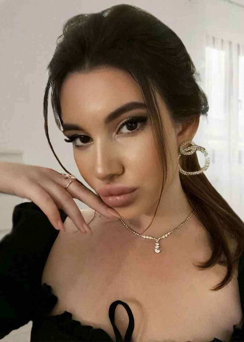 Аделина