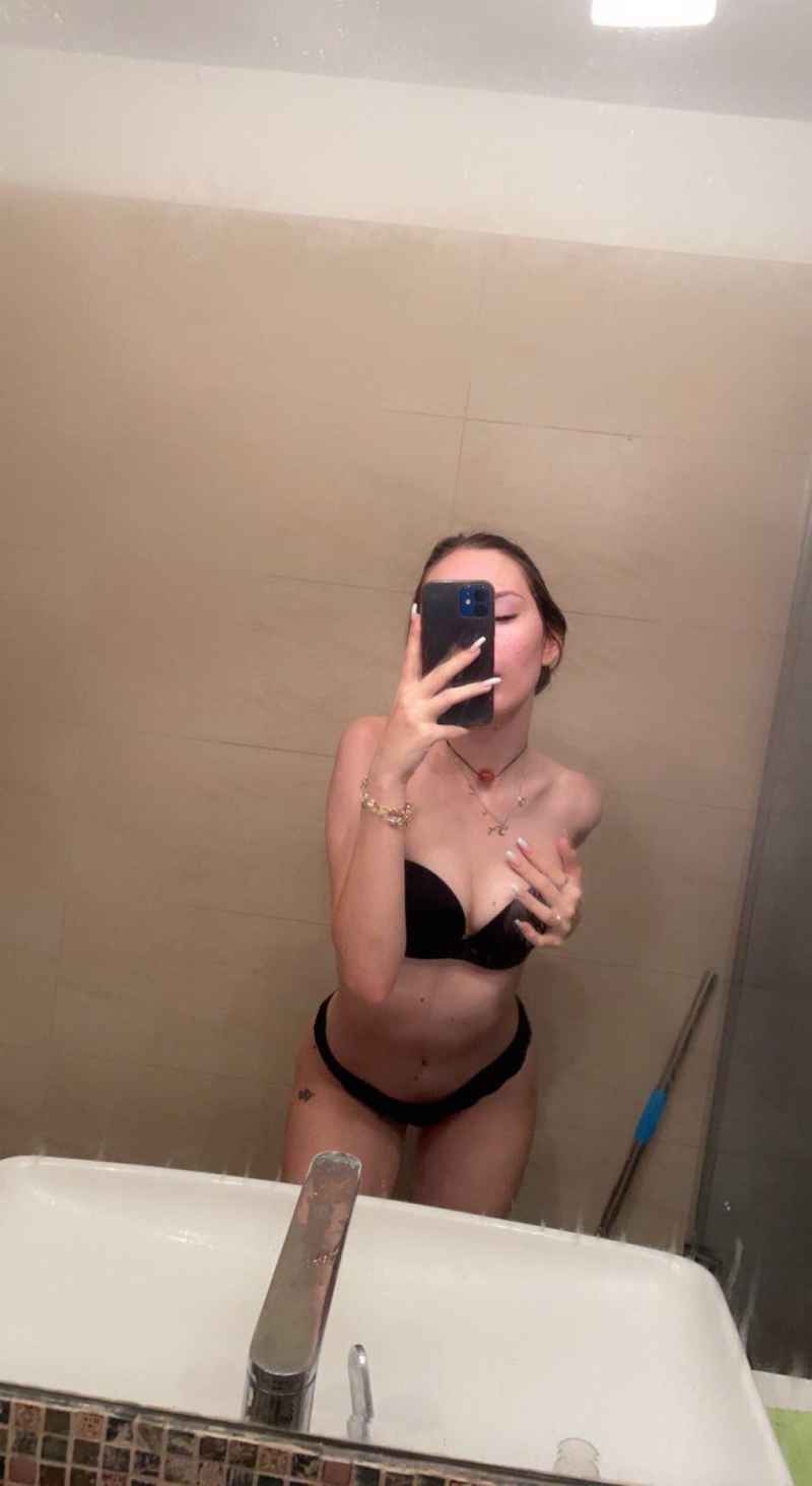 Валя