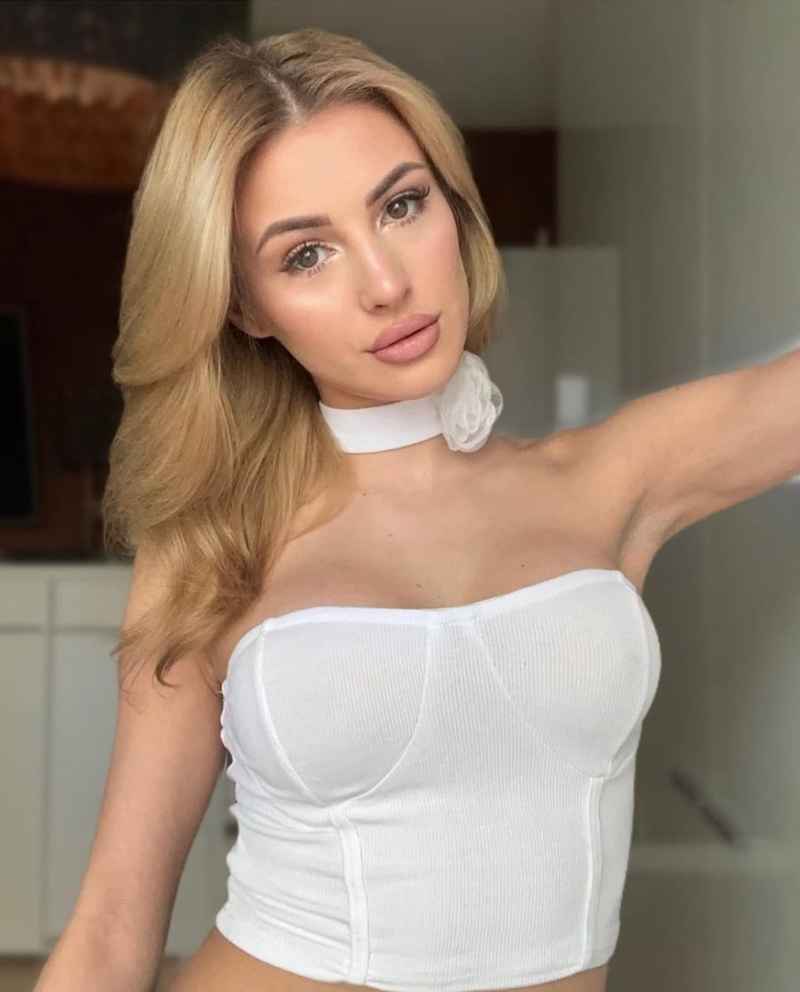 Даниэла