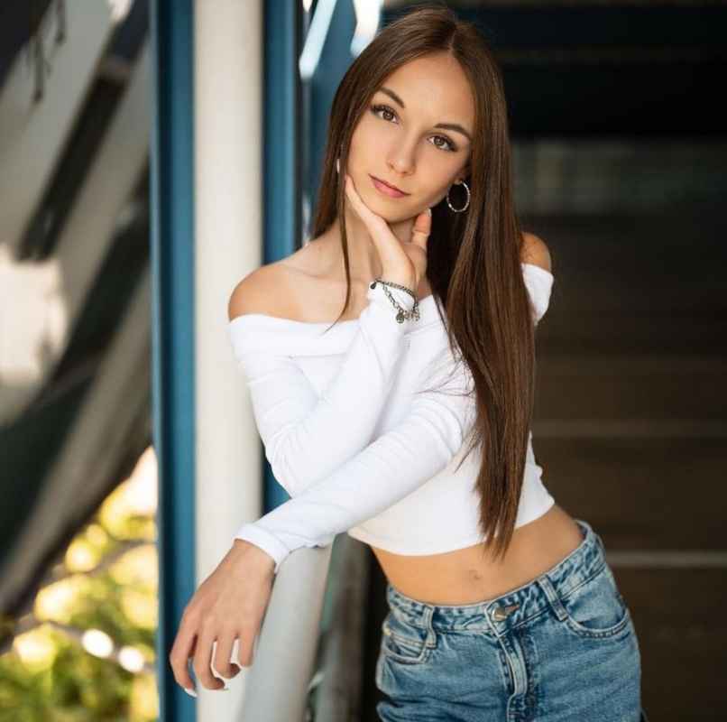 Селена